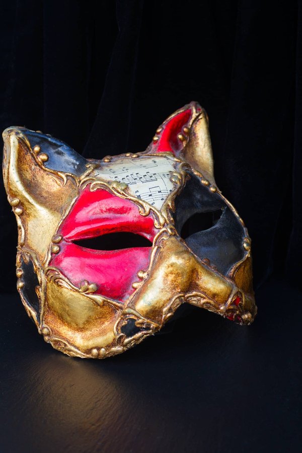 Quelles recettes de masques capillaires maison sont efficaces pour les cheveux colorés ?