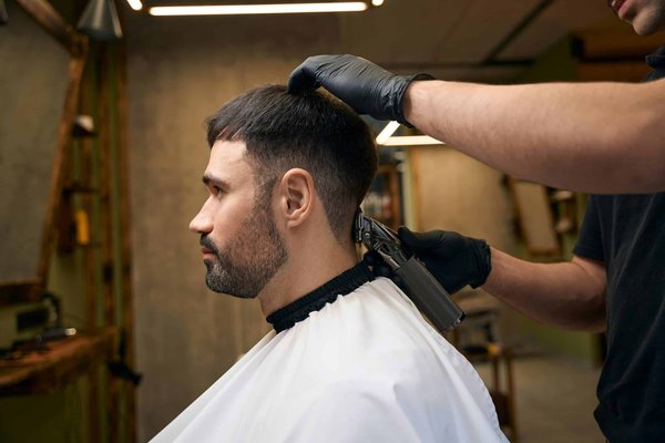 Coiffeur à Paris : les différents services qu'il propose