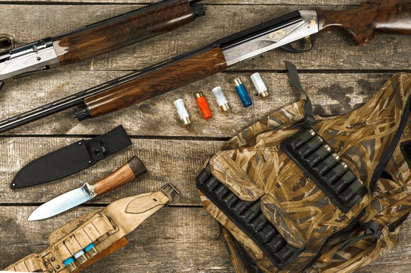 Quels équipements du chasseur sont essentiels pour une pratique sécurisée ?